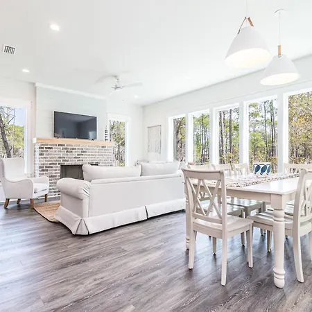 Grand Lakeside View & Close To Beach Access